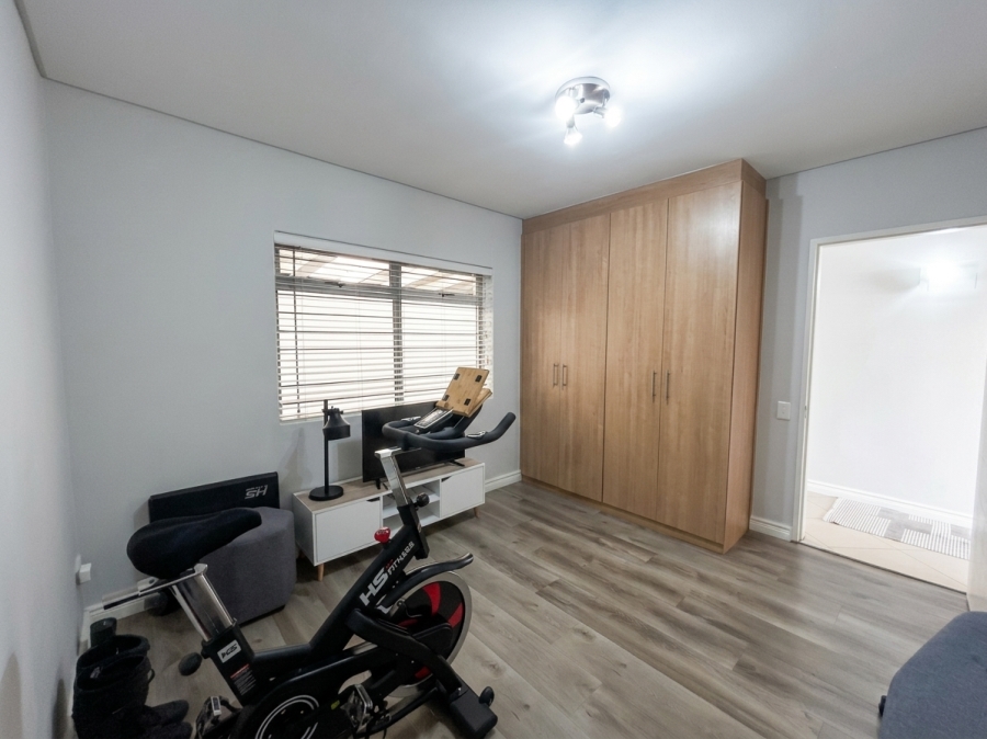 To Let 3 Bedroom Property for Rent in Big Bay Western Cape